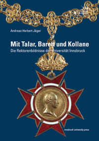 Mit Talar, Barett und Kollane