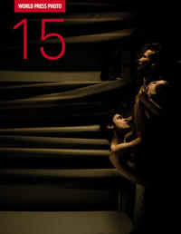 Vorderes Coverbild World Press Photo 15