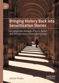 Vorderes Coverbild Bringing History Back into Securitization Stories