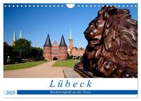 Lübeck Backsteingotik an der Trave (Wandkalender 2025 DIN A4 quer), CALVENDO Monatskalender