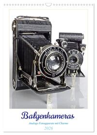 Balgenkameras - Analoge Fotoapparate mit Charme (Wandkalender 2026 DIN A3 hoch), CALVENDO Monatskalender