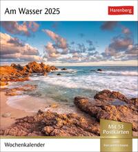 Vorderes Coverbild Am Wasser Postkartenkalender 2025 - Wochenkalender mit 53 Postkarten