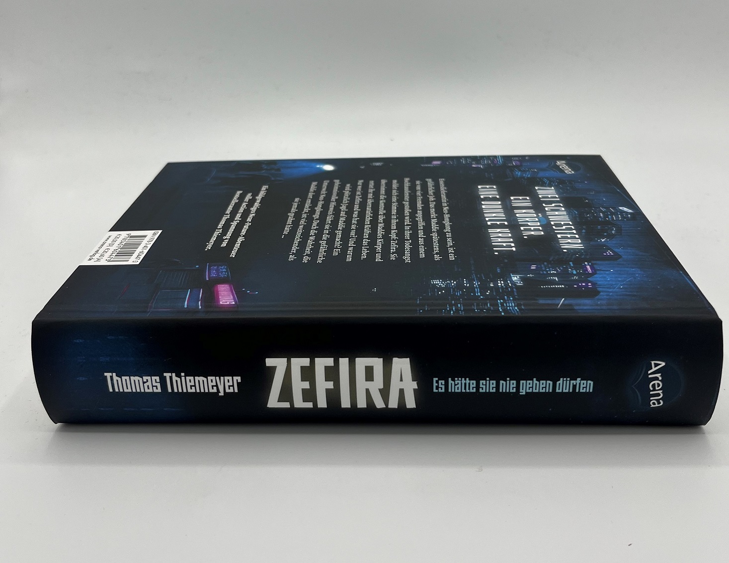 Zefira. Es hätte sie nie geben dürfen