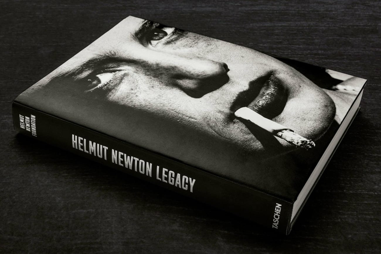 Beispielinhalt (Bild) Helmut Newton. Legacy