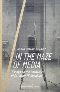 Vorderes Coverbild In the Maze of Media