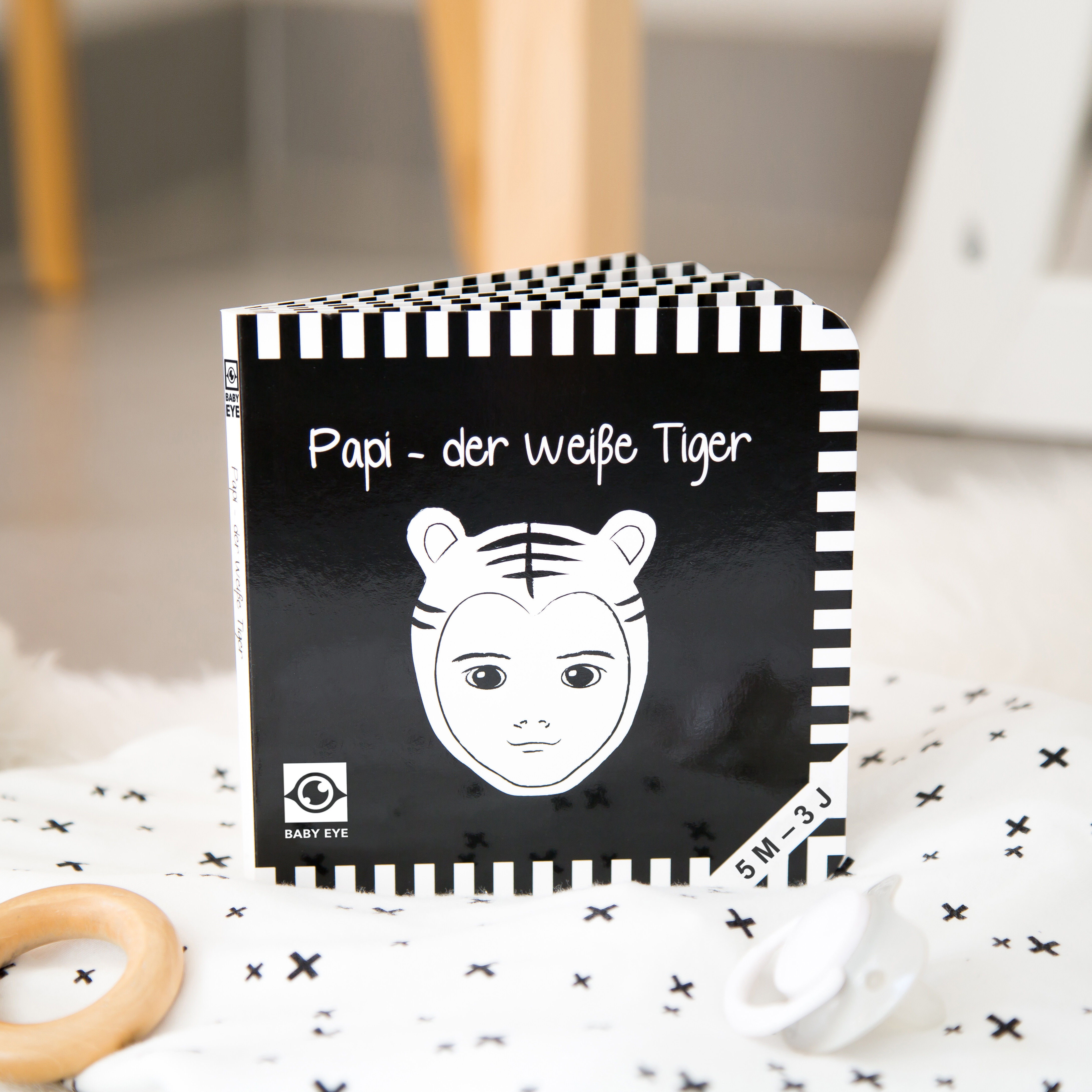 Papi – der weiße Tiger: Kontrastbuch für Babys – Gesichter · kontrastreiche Bilder angepasst an Babyaugen · Schwarz Weiß Primärfarben Buch für Neugeborene · Mein erstes Bilderbuch · Montessori Buch